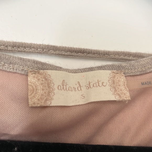 Small Altard State Lace Up Back Top - Picture 2 of 5